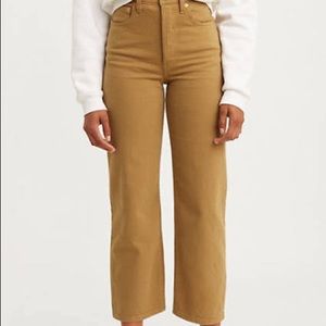 Levi’s ribcage Kaki pants